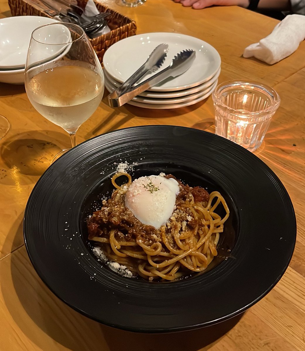 gakusei_kyoto's tweet photo. #京都府立植物園 で取材に行ったあと、
広報部員とイタリアンを食べました🍝🫶🏻
植物園のすぐ横にあり、お洒落で素敵でした!
#京都府立植物園ライトアップ #InTheGreen https://t.co/k8FHlqxvem