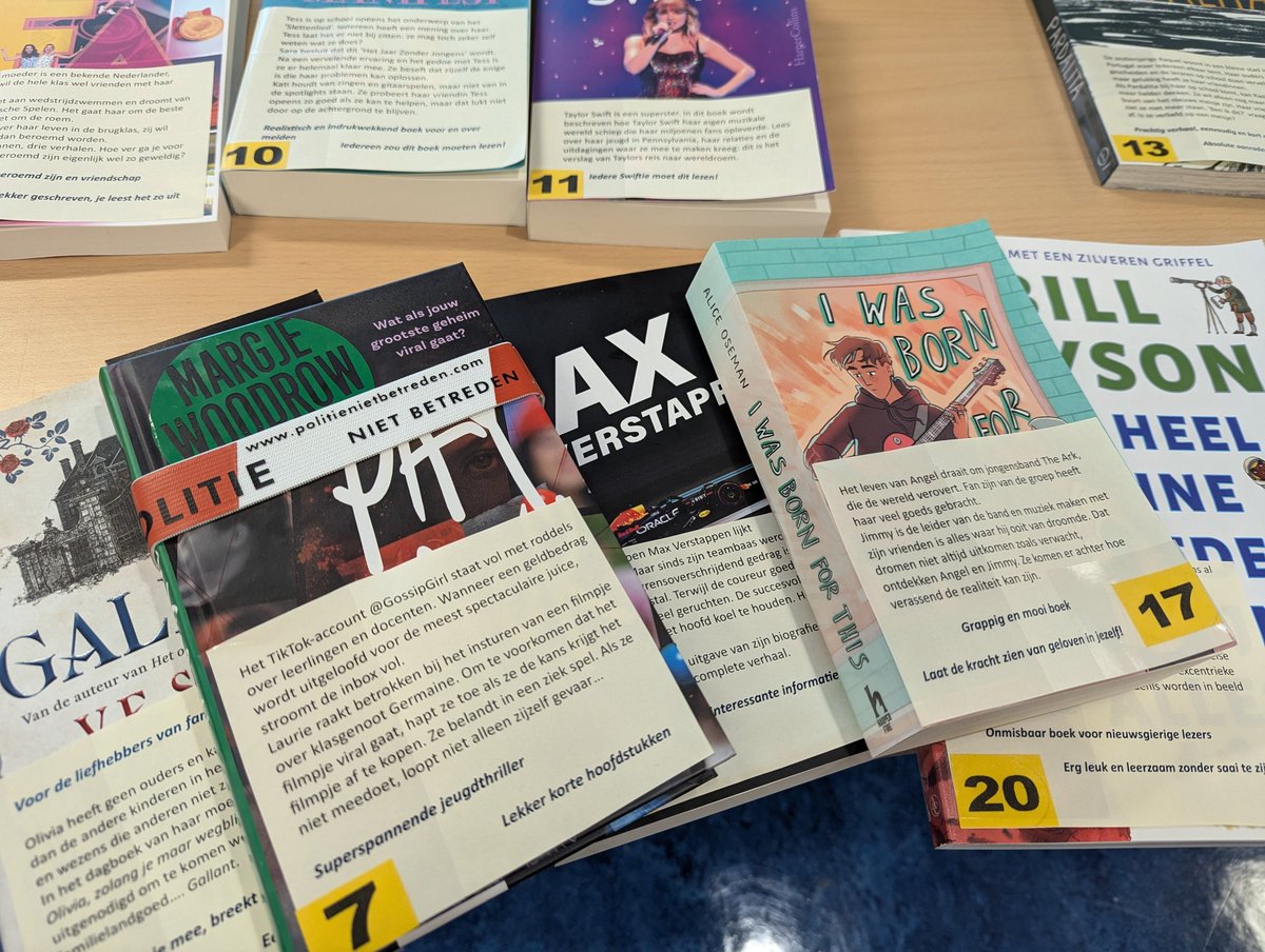 Ter gelegenheid van de opening van onze schoolbibliotheek, en om lezen te bevorderen, krijgen alle leerlingen voor de herfstvakantie een boek. Er is een brede selectie gemaakt waaruit gekozen kan worden. Kiezen kan vandaag en morgen. #Baarn #Soest