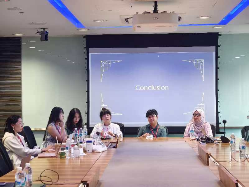 NTU English tweet media