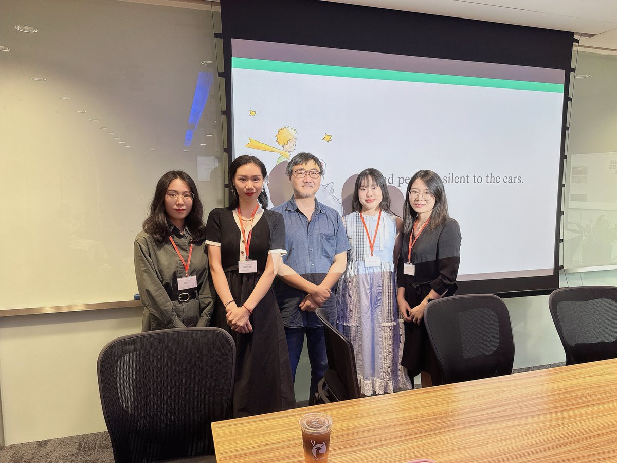 NTU English tweet media