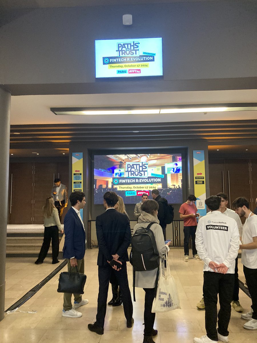 DizzitUp tweet media