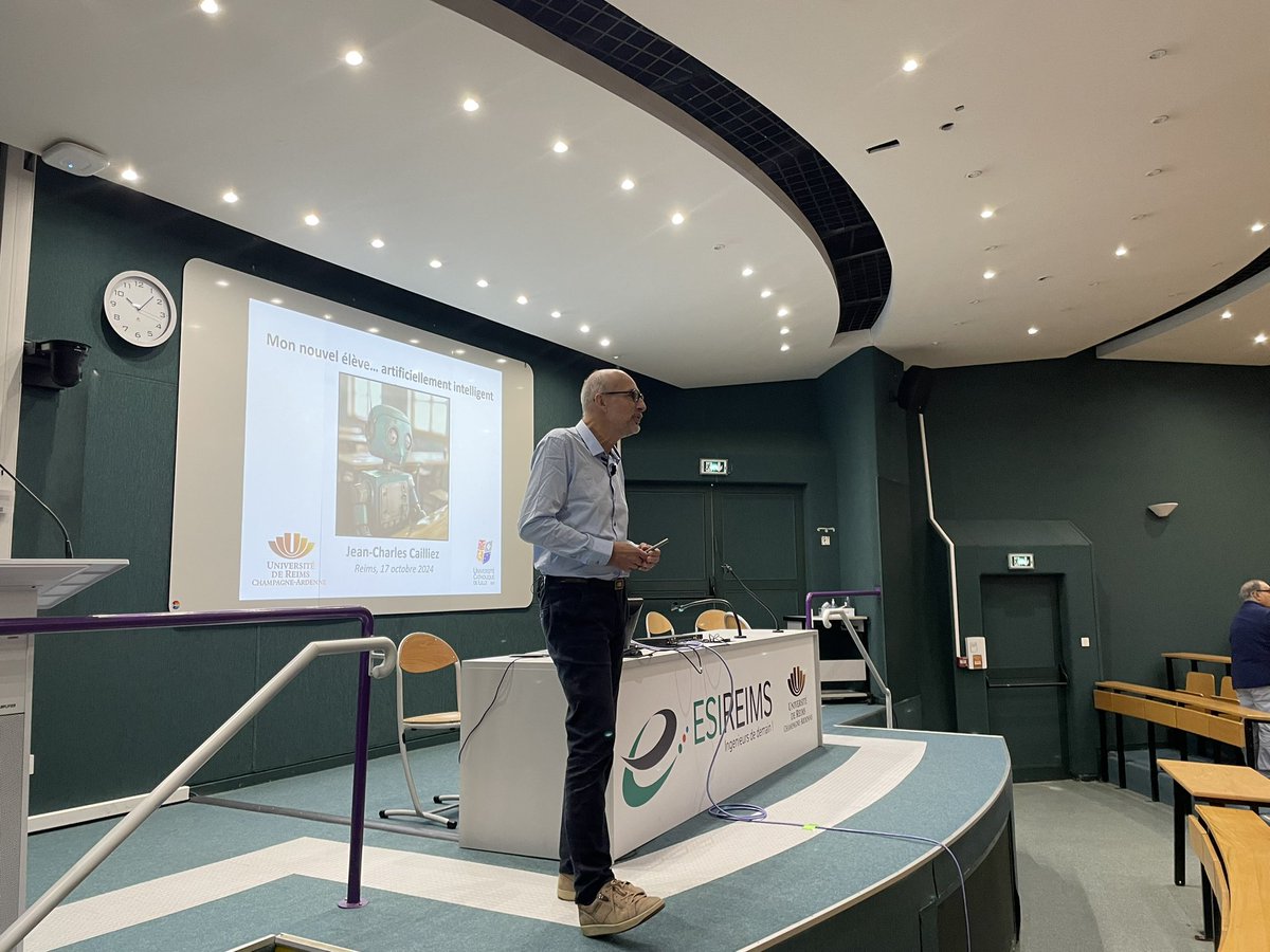 L’ESIREIMS reçoit ce matin pendant L’IA WEEK URCA, la conférence de M. Jean Charles Caillez, enseignant-chercheur qui travaille à l'interface entre le monde de l'éducation et celui des entreprises. « l’innovation pédagogique par l’IA ». <a href="/universitereims/">Université de Reims Champagne-Ardenne</a>  <a href="/Clement_URCA/">Christophe Clément</a>