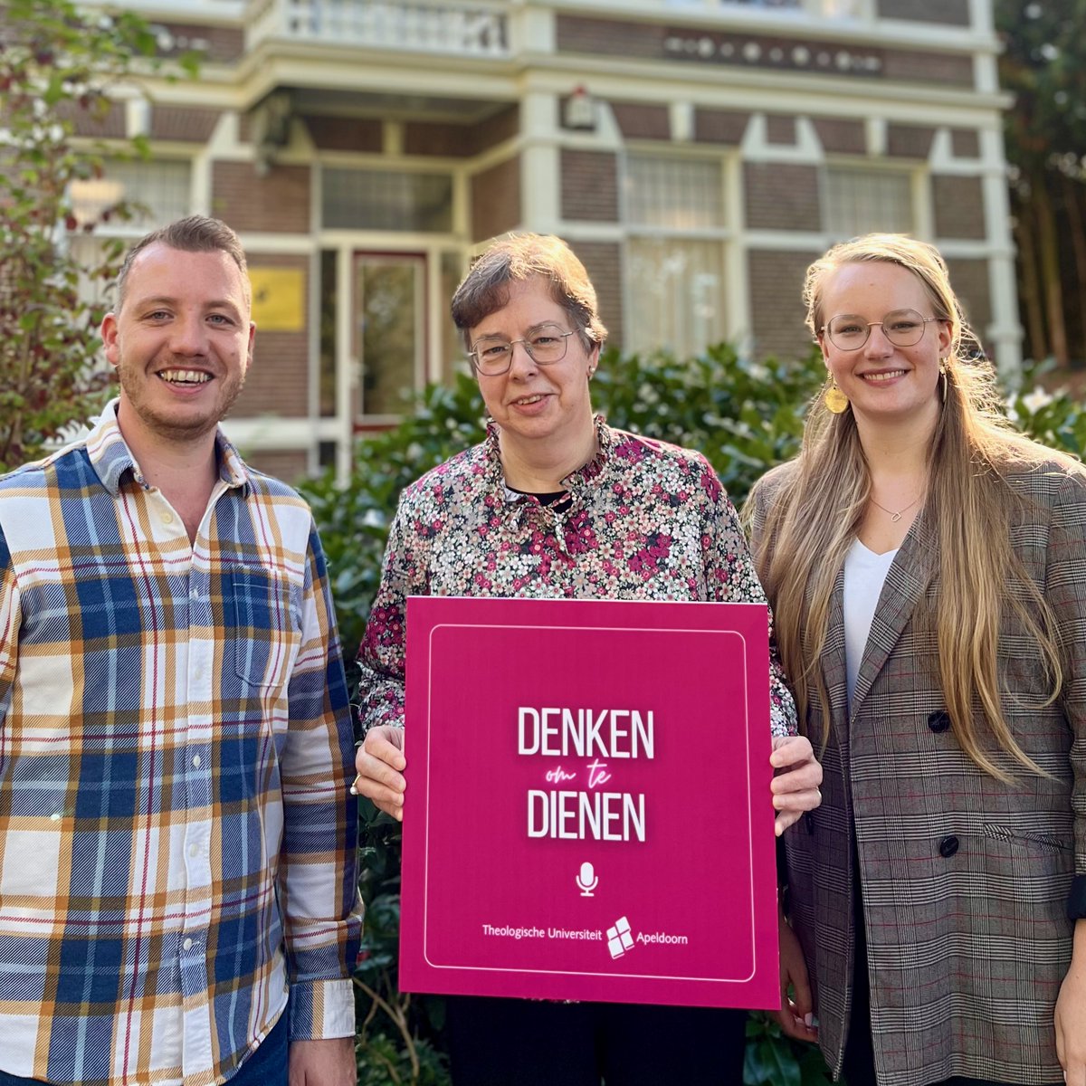 De tweede podcastaflevering van 'Denken om te dienen' is nu te beluisteren! Drs. Boerke vertelt over de grote ontdekking die Luther deed en welke gevolgen dat had voor zijn leven en de kerk. 
Luister de aflevering via tua.nl/podcast
Ben je enthousiast geworden na het