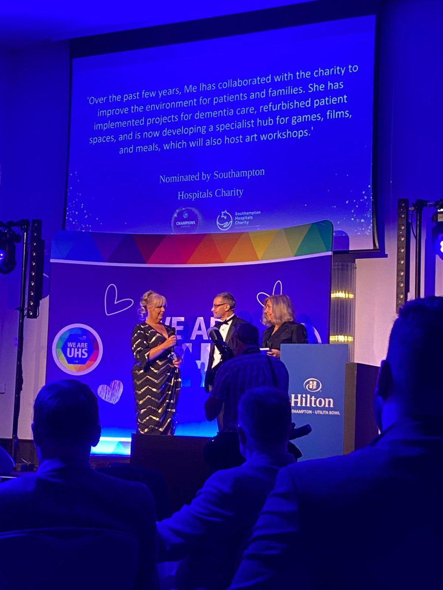 MelSmith9999's tweet photo. What an absolute privilege it was to win the “outstanding service” award I am just blown away at this thank you so much @charity_shc it was a brilliant night with so many wonderful people ☺️ ♥️@georgeki135 @Gillian07095255 @gailbyrneuhs @jennyloumilner @UHSFT @JoeTeape https://t.co/gNVW0N4glu
