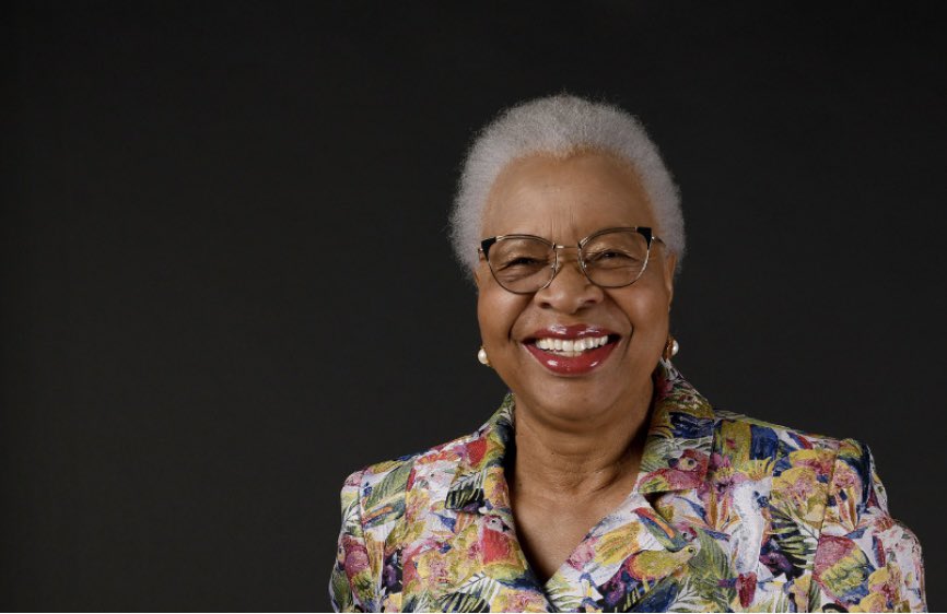 JosinaZMachel's tweet photo. Happy Birthday, my mother. 
Feliz aniversário Mamã Graça https://t.co/trWPKpNegf