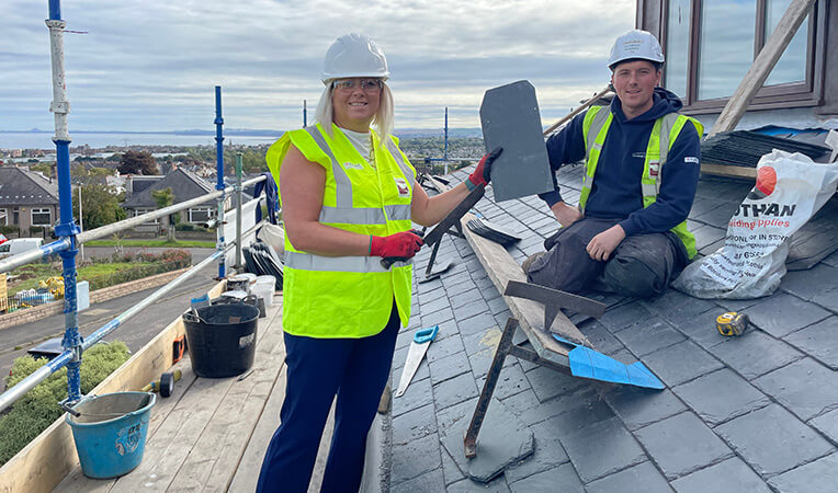 Sue Webber MSP recently visited a #roofing site to learn more about roofing #apprenticeships and the challenges faced by both employees and #apprentices. 
🔗 Read more: roofingtoday.co.uk/msp-visits-sit…