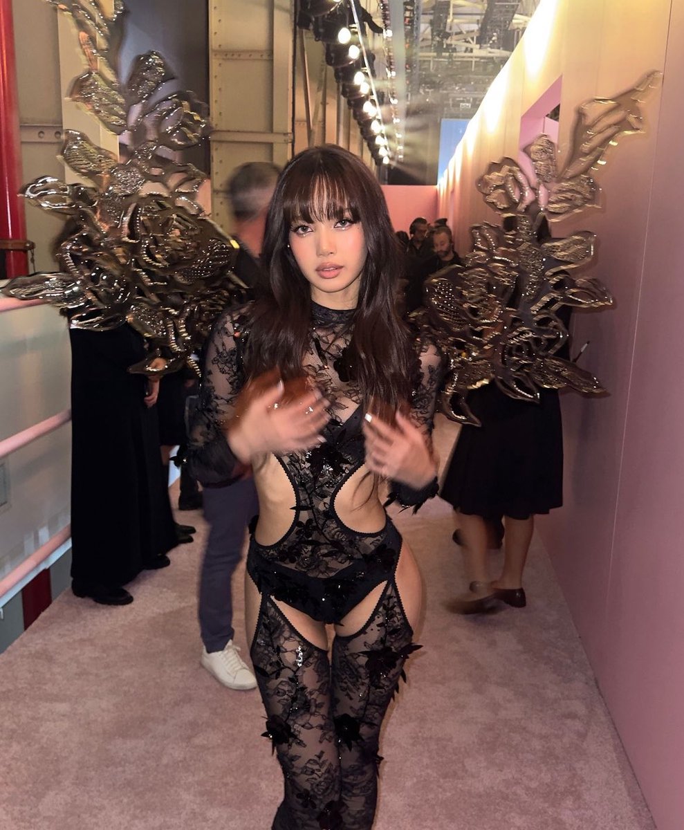 Backstages with Lisa #VSFashionShow