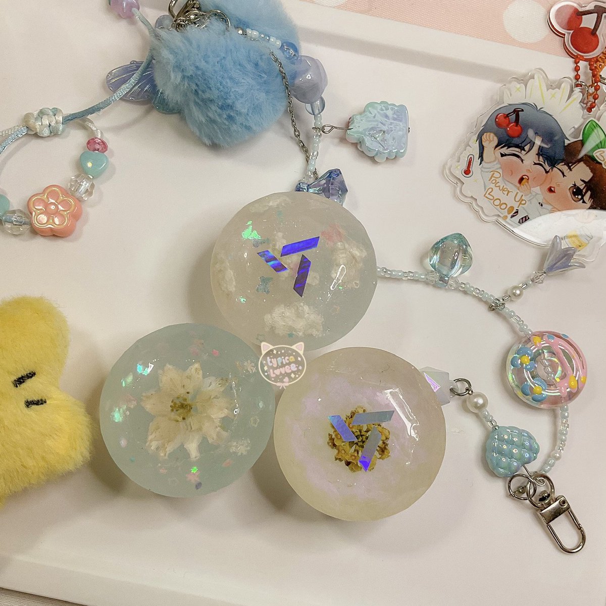 typicalovee's tweet photo. Hey, Caratdeul! 🎉 Our first collection just dropped, but it’s super exclusive—only 1 piece per design! We’re also taking requests, but spots are limited, so slide into our DMs for the details! 💌 Don't sleep on this! 😉 #caratbong #diamondinsert #typicaloveecatalog https://t.co/92LH0P2DUd