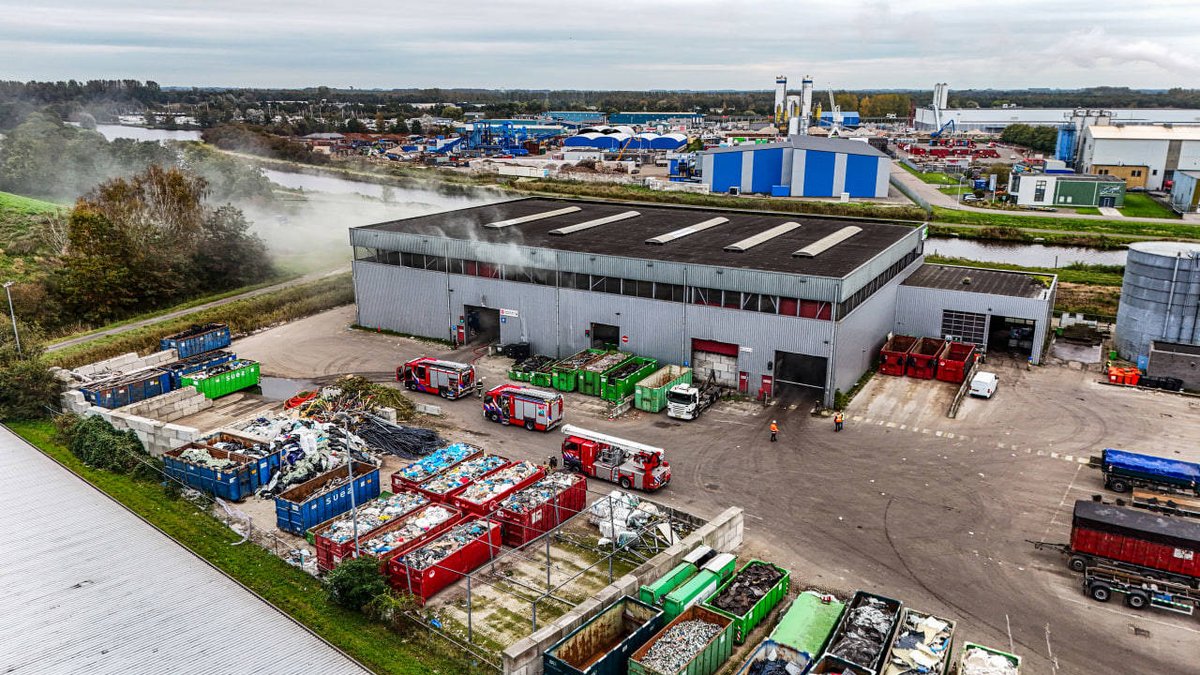 Brand bij afvalverwerker en ernstig ongeval in Heerenveen en Hoornsterzwaag