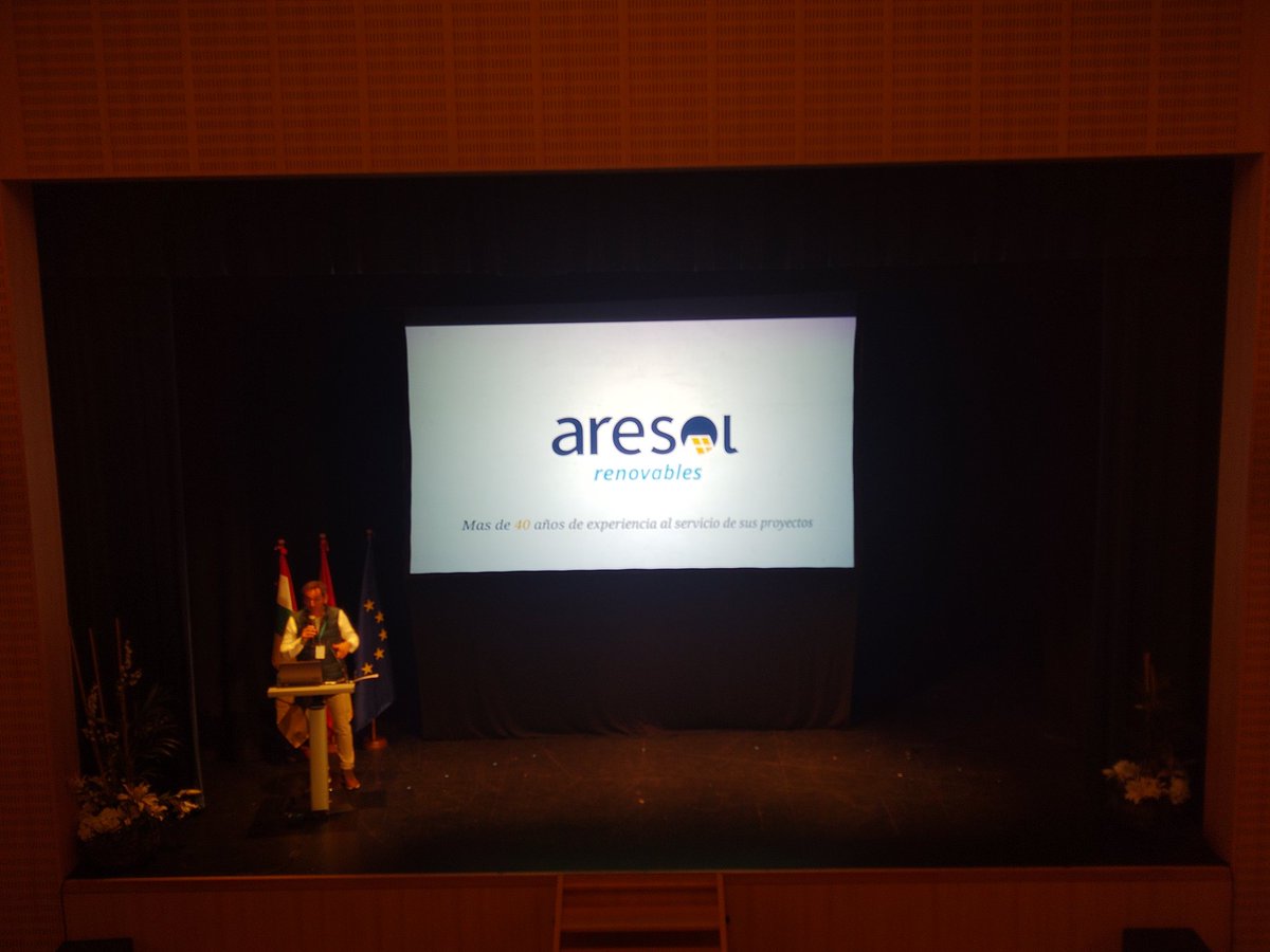 Inigo Zubizarreta (@izubnaf) on Twitter photo Tercera ponencia de #EzcarayTechForFuture:
Diego Luezas de <a href="/Aresol_ER/">Aresol Renovables</a>
inicia su presentación
"Transformando el sol en energía en el entorno rural" Tercera ponencia de #EzcarayTechForFuture:
Diego Luezas de <a href="/Aresol_ER/">Aresol Renovables</a>
inicia su presentación
"Transformando el sol en energía en el entorno rural"