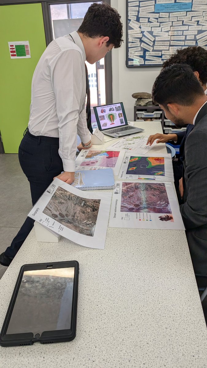 AGSB_Geology's tweet photo. We're on the hunt for Copper this morning in E9 as the year 14 students plan bids for mining rights in different locations. Thanks @iammrloader for the great activity! #ThinkGeology @agsb_official https://t.co/n53fdZbDJz