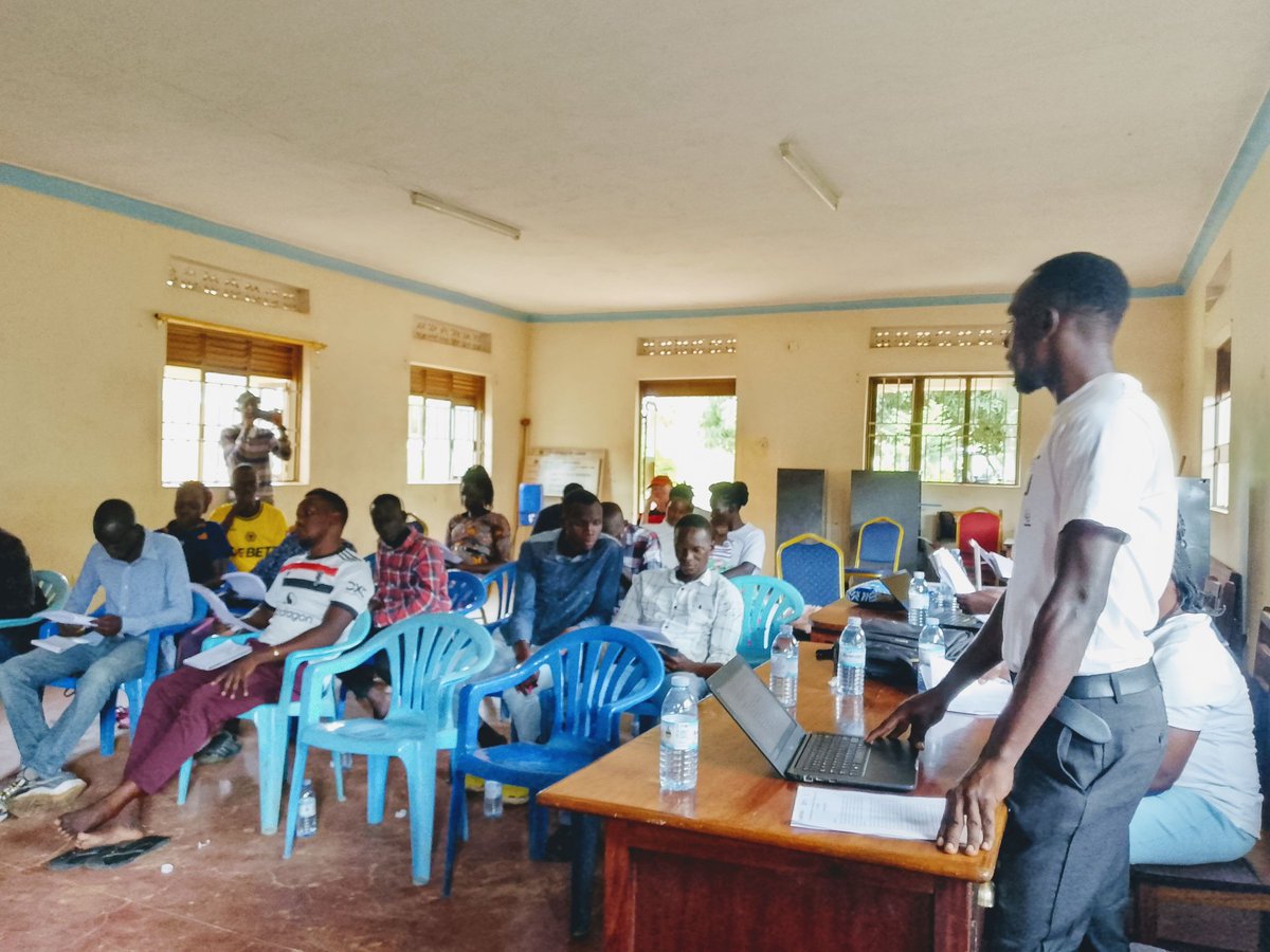 Gulu Women Economic Development & Globalization (@gwedguga) on Twitter photo Advocacy Meeting - Empower You: Youth Caucus representative Lira City East presenting key actions and recommendations: Youth & PWD encouraged to be business oriented. <a href="/EUinUG/">EU in Uganda</a> <a href="/CaritasSuisse/">Caritas Suisse</a> <a href="/StartHubAfrica/">StartHub Africa</a> <a href="/gloforduganda/">GLOFORD Uganda</a> <a href="/Alanyoimmy/">Immaculate Alanyo</a> <a href="/william_oloya/">Oloya William</a> Advocacy Meeting - Empower You: Youth Caucus representative Lira City East presenting key actions and recommendations: Youth & PWD encouraged to be business oriented. <a href="/EUinUG/">EU in Uganda</a> <a href="/CaritasSuisse/">Caritas Suisse</a> <a href="/StartHubAfrica/">StartHub Africa</a> <a href="/gloforduganda/">GLOFORD Uganda</a> <a href="/Alanyoimmy/">Immaculate Alanyo</a> <a href="/william_oloya/">Oloya William</a>