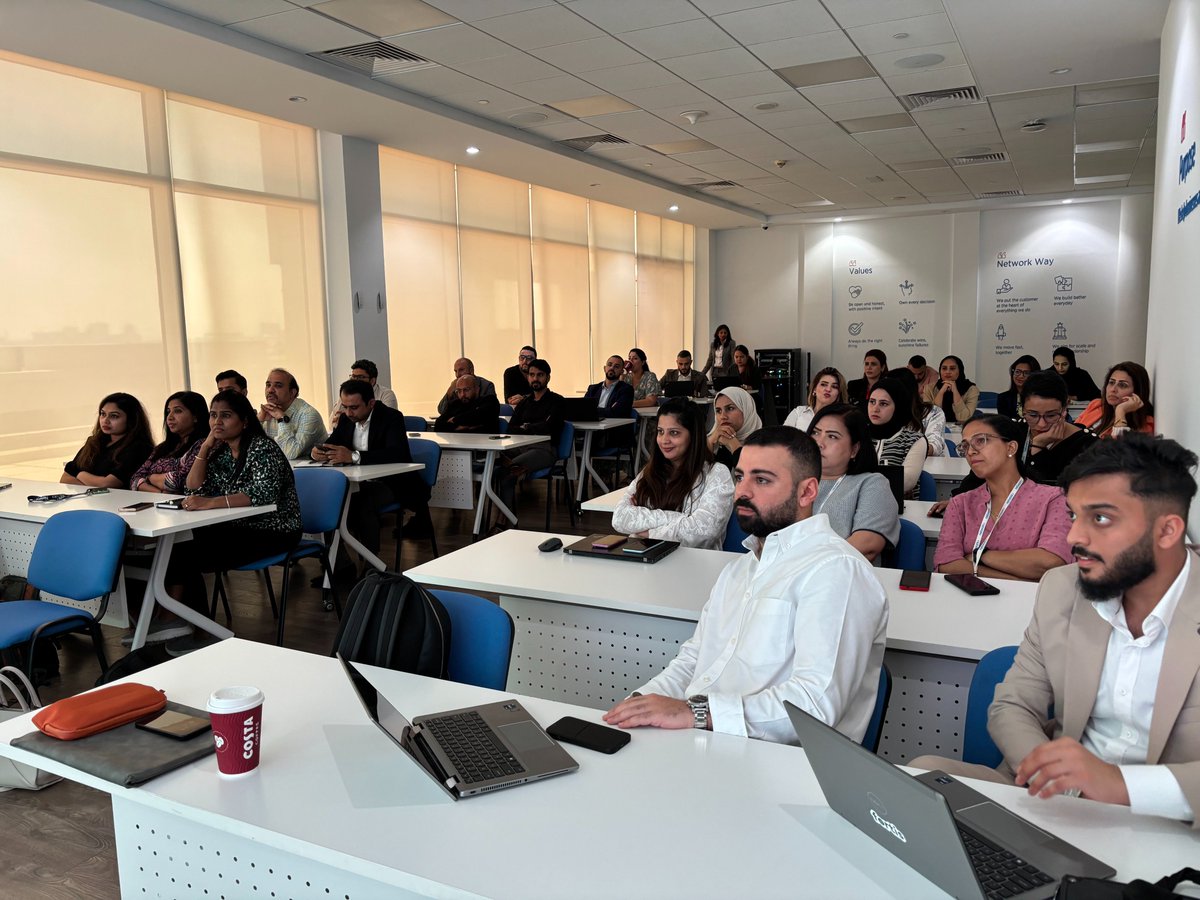 Fortis_world's tweet photo. We had a great time with the Network International sales team.

Both teams are ready and excited to expand the reach of digital payment solutions to small and micro merchants in the UAE. 

Learn more about our collaboration here: 👉 https://t.co/Z0HCIsrkPg https://t.co/J8l2UrGAUt