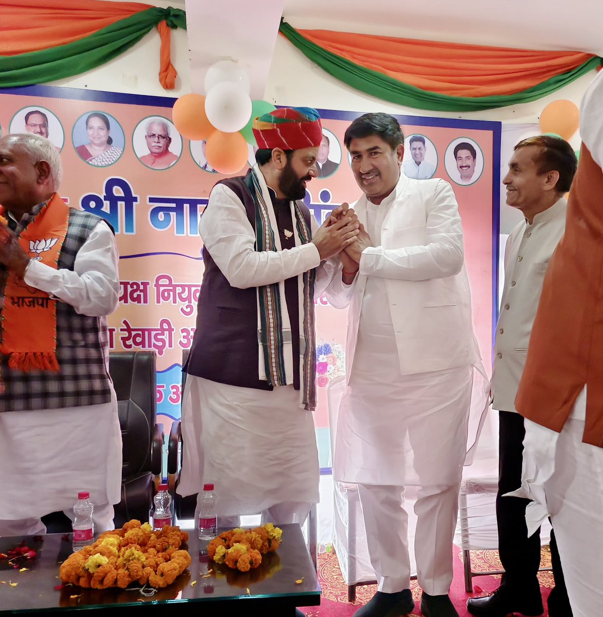 हरियाणा राज्य के मुख्यमंत्री बनाये जाने पर श्री <a href="/NayabSainiBJP/">Nayab Saini</a> जी को हार्दिक बधाई एवं शुभकामनाएँ।  

#NarendraModi #AmitShah #JPNadda #BJP4INDIA #NayabSinghSaini #RaoInderjitSingh #ArtiSinghRao #SunilMusepur #HaryanaBJP #फिर_से_भाजपा #NonStopHaryana #ViksitHaryana