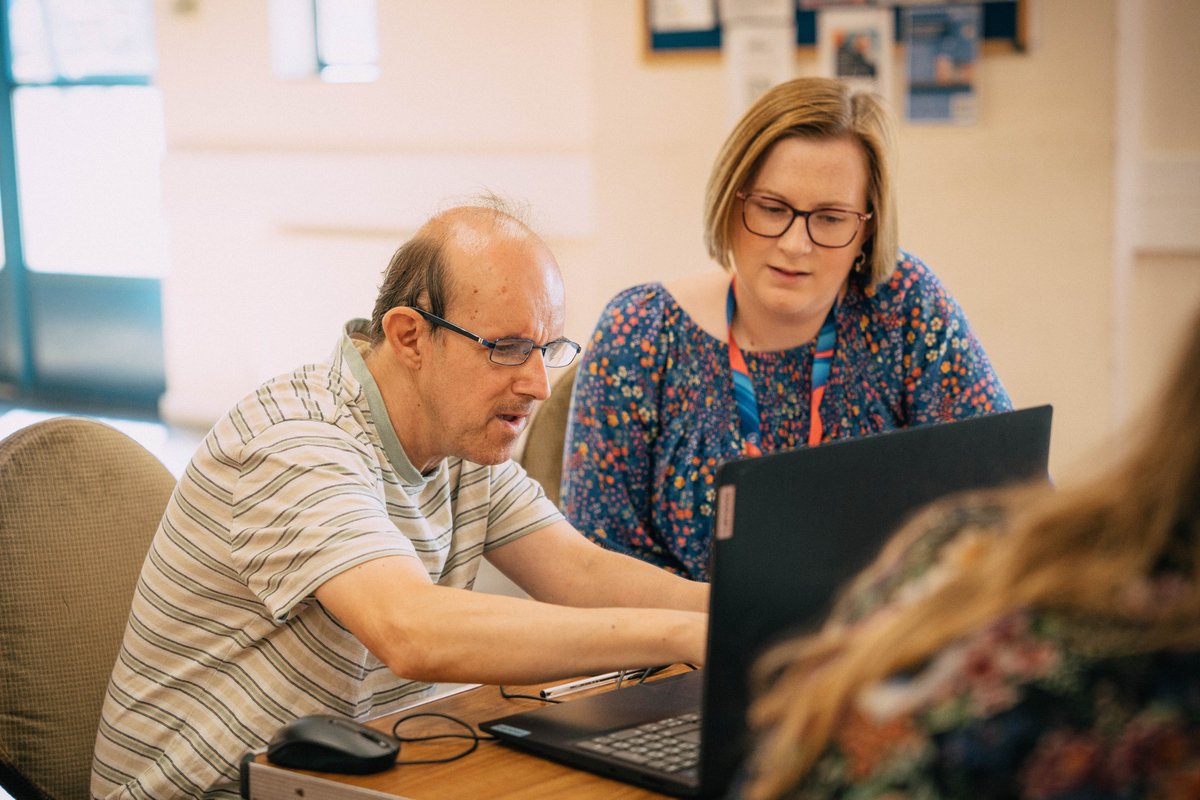 VMO2News's tweet photo. 2️⃣ 🎉Today marks the 2nd anniversary of @vmo2business’ Connect More initiative – where #TeamVirginMediaO2 volunteers donate their time to help digitally excluded people across the UK get connected.

To mark the anniversary, we’re delighted to announce that the programme has now facilitated 312 volunteering experiences, amounting to an incredible 795 hours of support across local communities in the UK.

The next step: Connect More is expanding to provide digital employability skills training to help individuals’ job prospects through enhanced digital literacy. Pilot sessions are already underway in Wakefield for #GetOnlineWeek!

https://t.co/yrmAwgWSYB