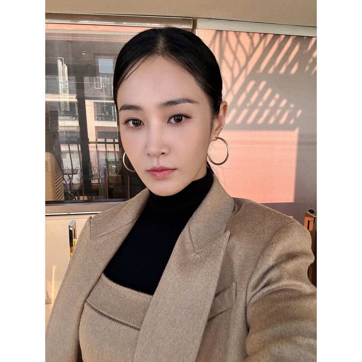 SNSD_0805's tweet photo. [INSTAGRAM] kwonyuri_official:

오늘 ‘제2회 캣워크 페스타’에 참석한 율 사진 한 컷💕

#권유리 #KWONYURI #kwonyuri_official 
#율스타그램 #캣워크페스타 #CatWorkFesta

https://t.co/oxVVrBq9Pn https://t.co/GJz6sz8IfR