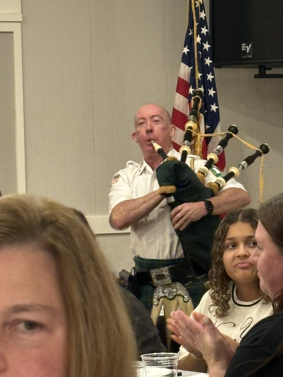 MayorAlMorgan's tweet photo. We had a great time at the Firemen’s Beefsteak Dinner Event! Thank you to everyone who supports our New Providence Volunteer Fire Department! #communitytogether #newprovnj #newprovidencenj #npfd #mayoralmorgan https://t.co/8hnKoYndMw