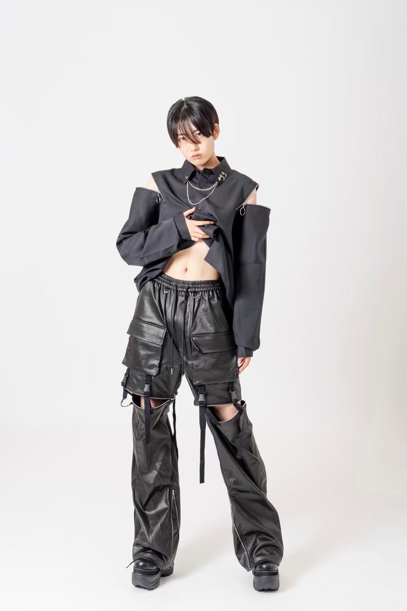DXGgoriz's tweet photo. 🩵PSYNYXXプレゼント企画🩵

コーティングZIPカーゴパンツ

🎁1名様にプレゼント🎁

▶️応募方法
フォロー(@DXGgoriz ) &amp; RT 確実💯

▶️締切〆  10/18 23:59‼️
ユニセックスアイテムです

※鍵垢の方も対象内です🗝

#プレゼントキャンぺーン
#PSYNYXX  
#サブカル
#サブスト
#カーゴパンツ https://t.co/9rj5H59dUr