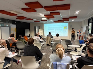 Réunion de service de l'EAFC de l'académie de Poitiers ✊Des ateliers autour de notre projet stratégique !
☑️Accompagner les trajectoires professionnelles
☑️Au service du développement professionnel continu 
☑️Au plus près des besoins "collectifs et territoires apprenants"