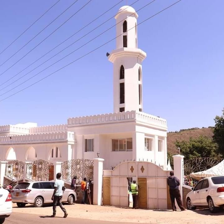 M O I B E N S H I R E (@kapyoseiin) on Twitter photo <a href="/Moha001_Onyango/">MUHAMMAD ONYANGO</a> BREATHTAKING views of the newly built Mosque in Kabarnet town, Baringo County — Jamia Mosque, Kabarnet which was built in one year at cost of about Sh75 million.
The mosque which can accommodate up to 1,800 congregants at a time, also hosts a number of offices and madrasa <a href="/Moha001_Onyango/">MUHAMMAD ONYANGO</a> BREATHTAKING views of the newly built Mosque in Kabarnet town, Baringo County — Jamia Mosque, Kabarnet which was built in one year at cost of about Sh75 million.
The mosque which can accommodate up to 1,800 congregants at a time, also hosts a number of offices and madrasa