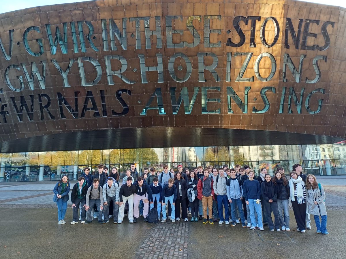 Dernier jour à Cardiff pour nos jeunes lycéens ! Un séjour pédagogique riche en découvertes et échanges! #apprendreautrement #insieme