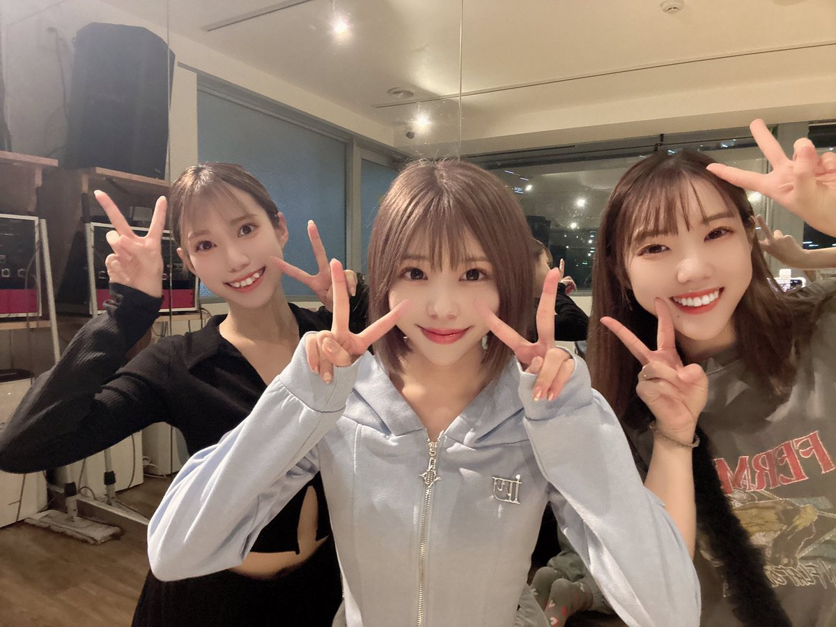 Annnnna_no_sora's tweet photo. 10月20日のリハーサル無事終わりました～！
念願の初静岡楽しみー！！
ダンサーのリサ先生とSHIORI.さんと今回初お披露目のダンスもあるので是非です✨️
会場でみんな仲良くなれるので1人で不安な方も安心して遊びにきてね💕︎

チケットご購入時に「Annnnnaの空」の記入もお忘れなくお願いします🪽ྀི https://t.co/Nd2nECDPDj