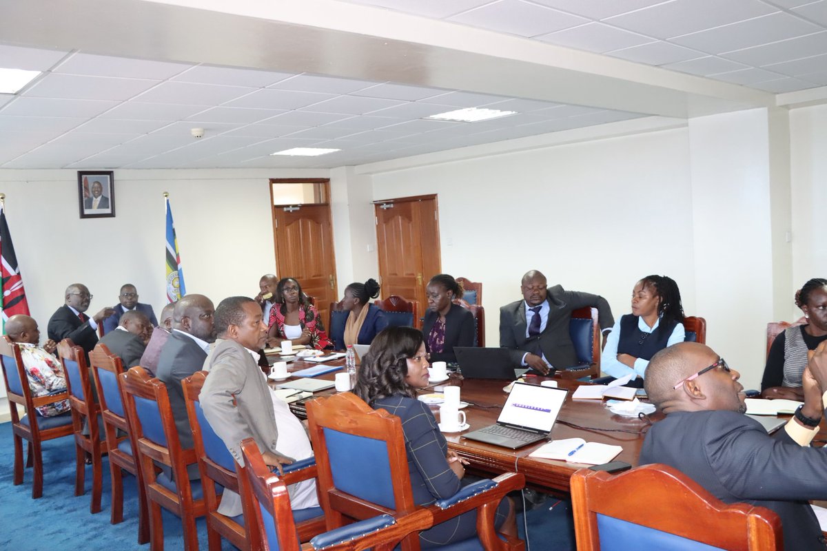MaritimeKE's tweet photo. PS @GeoffreyKaituko today chaired a meeting of the Mombasa Port and Northern Corridor Community Charter Steering Committee (MPNCCC)  for an update on the progress of implementation of the charter.  
He encouraged the maritime stakeholders to work together to boost the sector. https://t.co/9Ab1B00DPt