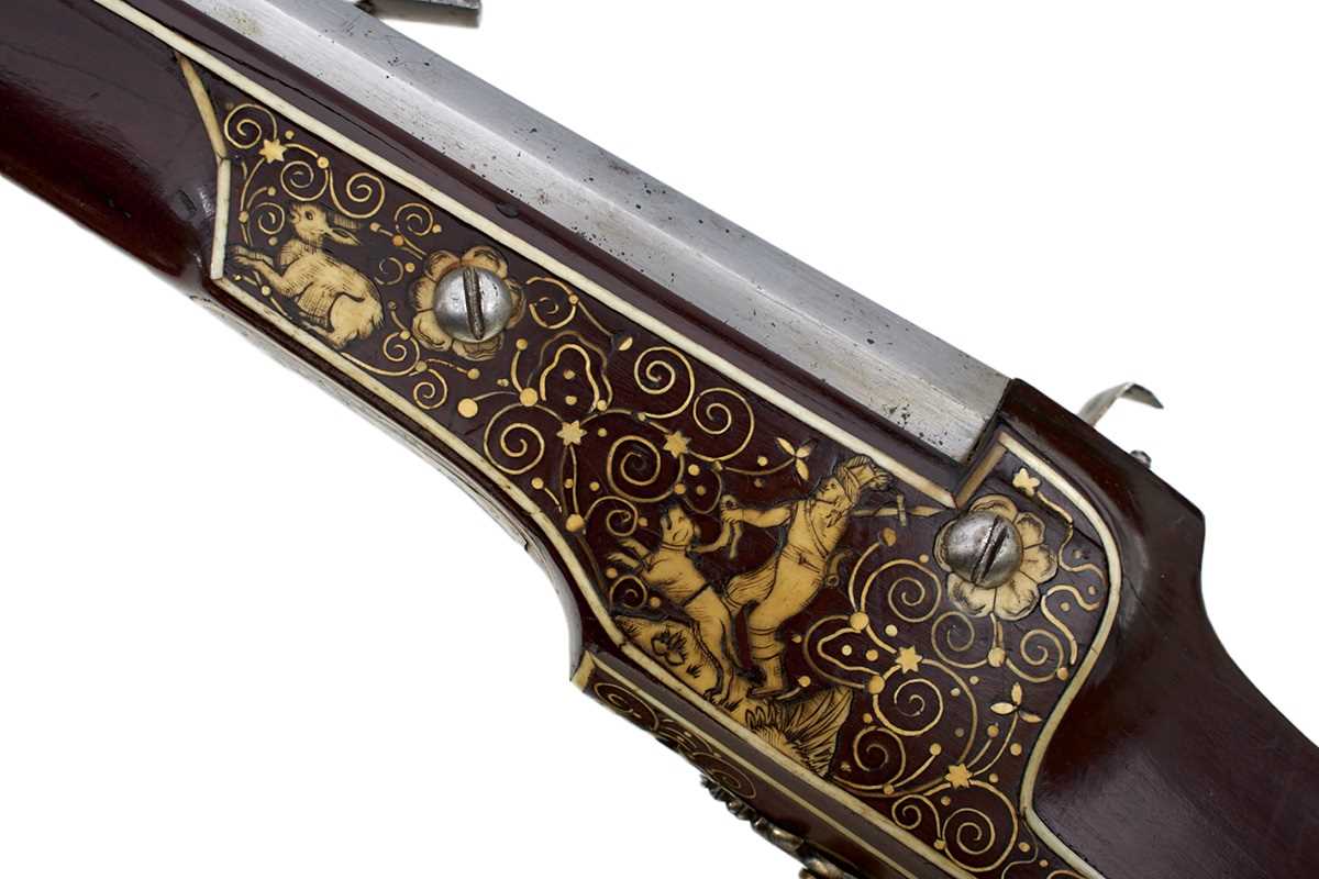 AntonyCribbLtd's tweet photo. A 19-BORE 17TH CENTURY GERMAN NUREMBERG WHEEL-LOCK RIFLE ENSEMBLE now on the preview page for our Autumn Fine Arms & Armour auction https://t.co/oK91seNLFX #wildboar #bear #hare #powderflask #wheellock #nuremberg #antiqueguns #antiquerifle #armsandarmour #armsandarmor #militaria https://t.co/CpzZ0ojKxt