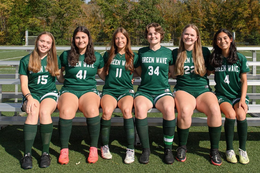 💚⚽️ Senior Night ⚽️💚

Come celebrate these amazing student athletes at 5pm when we take on Caver in a SSL matchup tonight.
