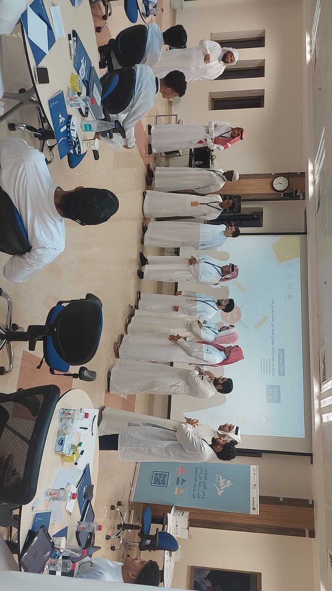 KFU_kAFOO_NVG's tweet photo. اختتمت وحدة العمل التطوعي بـ #جامعة_الملك_فيصل وبالتعاون مع #أكاديمية_الفوزان مساء يوم الأربعاء ١٦ أكتوبر برنامج#رائد_متقدم بعد مضي ثلاثة أيام قضاها طلبتنا بحماس وشغف بما يُنمي مهاراتهم ويطور قدراتهم ويمكنهم في تصميم وإدارة المبادرات المجتمعية 🌱

#أخبار_كفو https://t.co/27Fqfubpa0