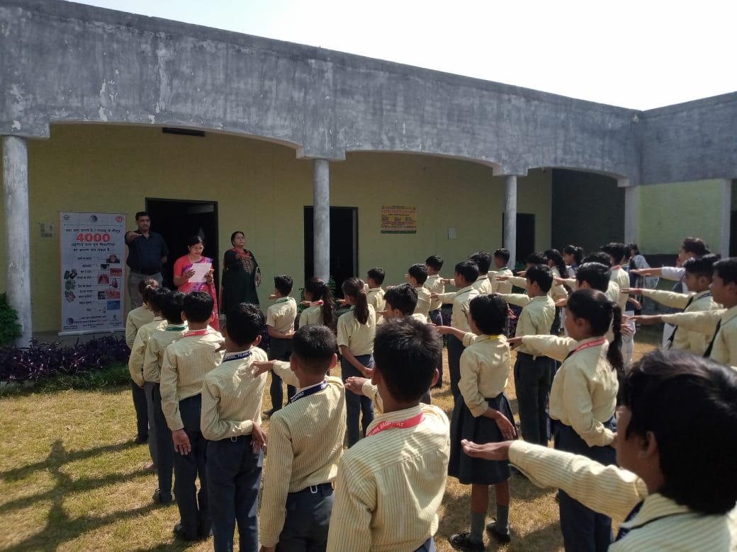 एन0सी0डी0 सेल टीम के द्वारा राष्ट्रीय तंबाकू नियंत्रण कार्यक्रम के अंतर्गत तम्बाकू मुक्त युवा अभियान को सफल बनाने के लिए पिलाना ब्लॉक के स्कूल कार्यक्रम का आयोजन किया गया। <a href="/CmoBaghpat/">CMO Baghpat</a> <a href="/UPGovt/">Government of UP</a> <a href="/PMOIndia/">PMO India</a> <a href="/SagarThakurDEO/">SAGAR THAKUR - DEO</a> <a href="/nhm_up/">NHM UP</a> @