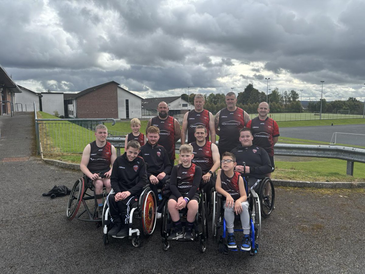 IsuzuUKPR's tweet photo. Isuzu dealer sponsors local wheelchair basketball club and U15 girls football team π
https://t.co/5zi6tF9pWU
#Isuzu #DMax #DrivenToDo #Dealer #MonaghanBros #SouthWest #LisnaskeaRovers #Sponsorship https://t.co/xlV8g7bFY6