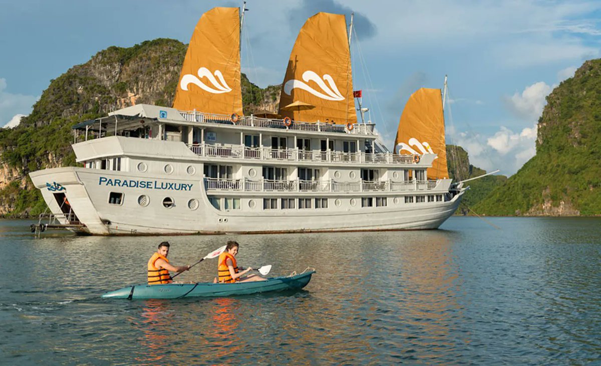 vntravelprice's tweet photo. Paradise Sails Cruise - Halong Bay 2 Days 1 Night 
Price from $ 129
A traditional wooden junk designed for a personalised experience, the Paradise Sails is the perfect blend of chic, modern styling and traditional Vietnamese...
#tour #Malaysia #Singapore
https://t.co/LhtJLrXD3E https://t.co/zxGT0xwKKg