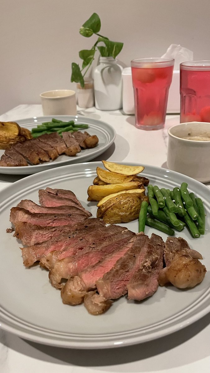 purkynefibers's tweet photo. @niwseir You're so cool! Men with cooking skills are the best! 🎉🥳 It's fun to share the kitchen and go grocery shopping together.
Mine's got some quite solid cooking skills, he learnt from ytube or toktok and I'm so proud of him.🤓 I'm dropping his portfolio down here. 🤤 https://t.co/ha5CWqHvyI