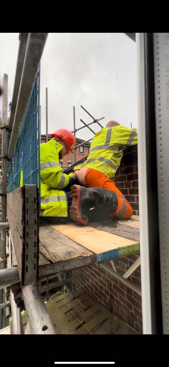 Addingtonpig123's tweet photo. When the boss is off site the apprentice has a hole to fill 🐽 #gayworkie #gaytradie #gaychav #fisting #gayfisting #FFun #pegging @melonstone @x_lube #fistpigs #fistingpigs #gayrubberboys #gayworkieporn #gaytradieporn https://t.co/L89zs7lwTv