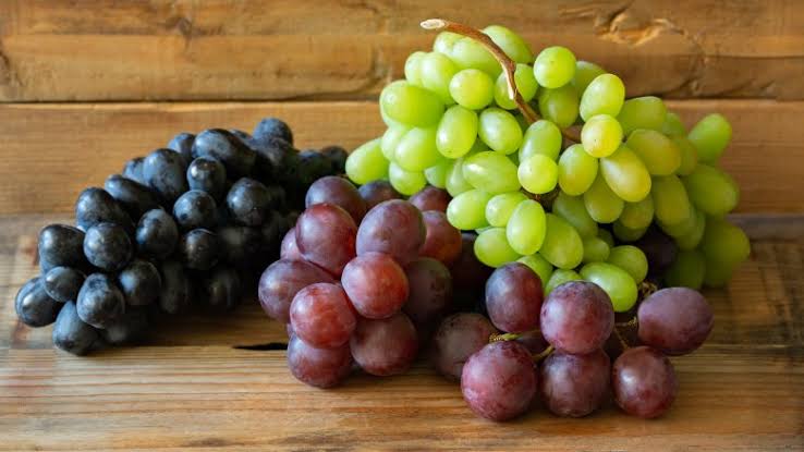 TVK_Universe_'s tweet photo. Grapes are naturally rich in vitamins and are a healthy fruit option.
Refreshing my evening with a handful of sweet, juicy grapes! π A perfect snack to keep the day going. #EveningSnacks #HealthyBites #GrapeGoodness https://t.co/Kg68Nyd9s3