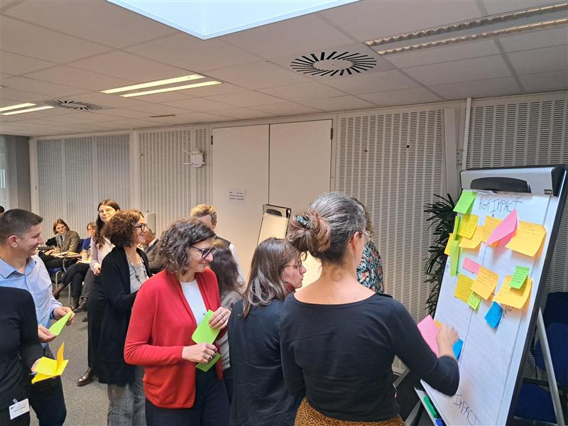 🤝 The VOICE #Humanitarian Partnership Watch Group is brainstorming with <a href="/eu_echo/">EU Civil Protection & Humanitarian Aid 🇪🇺</a> on fair risk-sharing throughout all stages of the project cycle. 

Equitable partnerships require a balanced approach to managing risks!