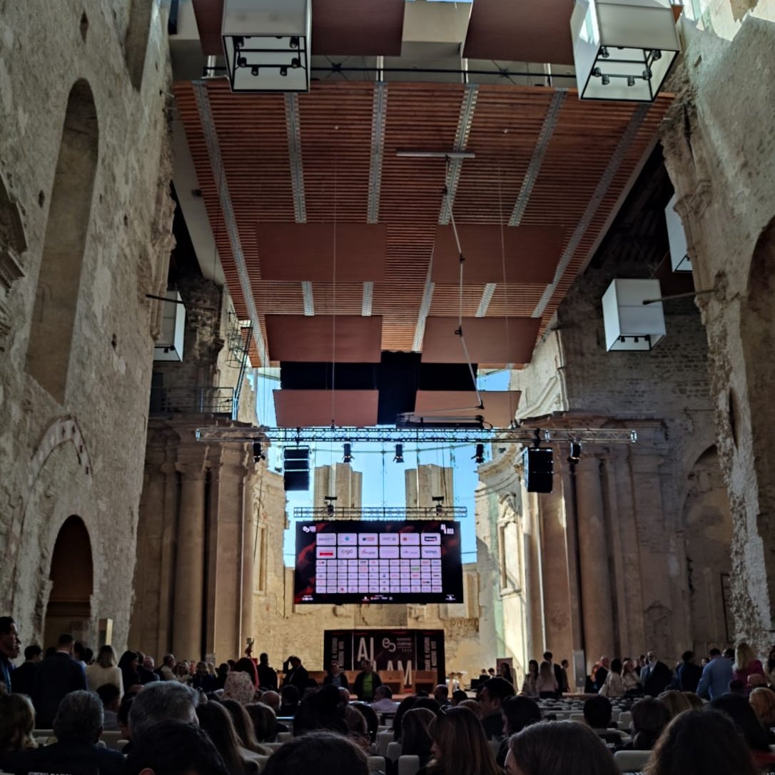RSeppoloni's tweet photo. 🔥Economic Challenge 2024

Anche questa edizione è stata ricca di interventi e riflessioni: intelligenza artificiale, sostenibilità, energie rinnovabili, capacità imprenditoriali e molto altro...

#robertaseppoloni #consulentefinanziario #gestionepatrimoni #economicchallenge2024 https://t.co/ENKUxv1QIG