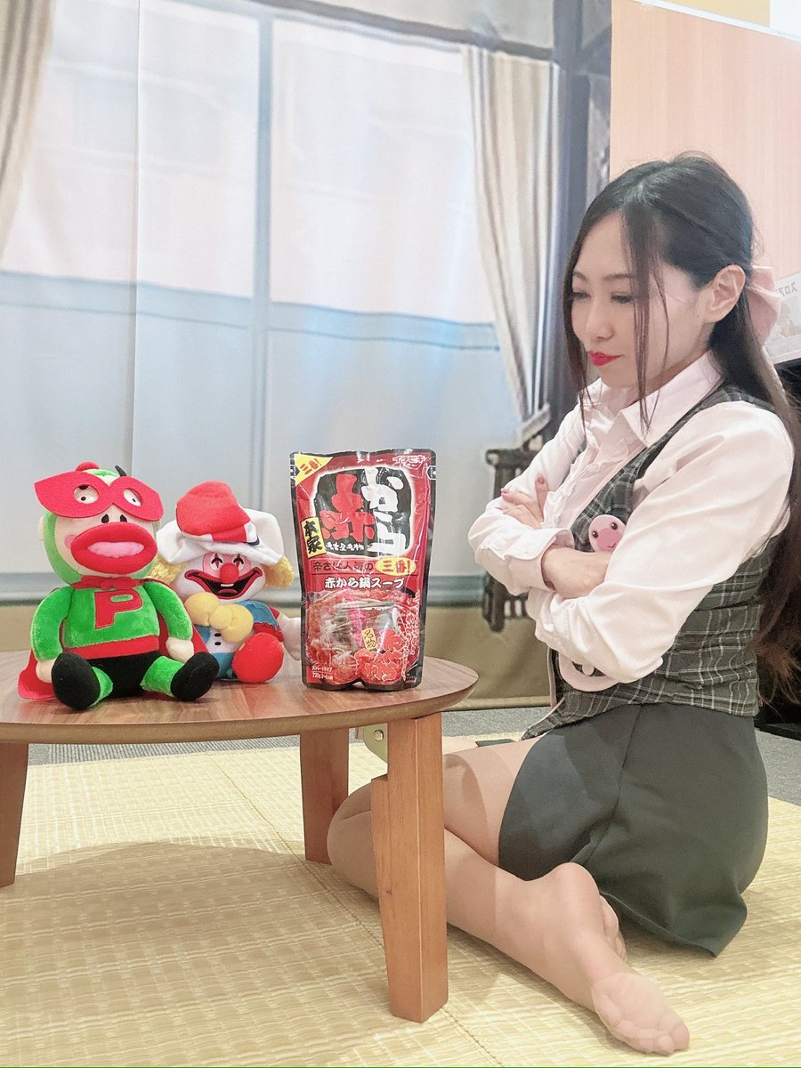 1日お疲れ様♡♡
さぁ鍋に合う具材は
なんだろ？…🤔💭