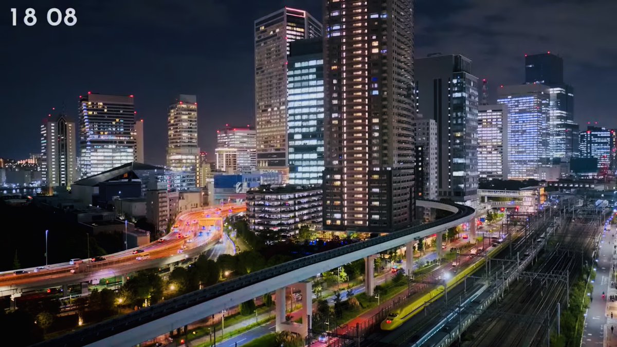 tokyolivecamera's tweet photo. 本日も！ドクターイエロー走行日🚄
夜景にイエローが映えますね https://t.co/RPj8GsFFeA