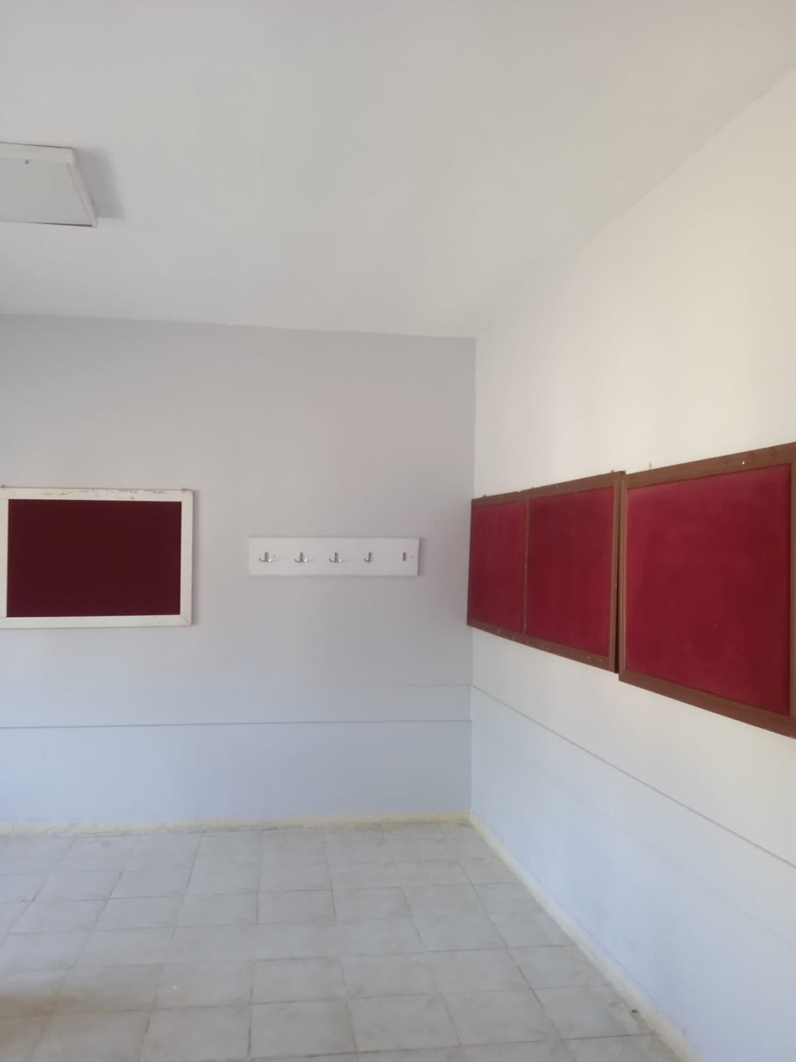 Eren Avşar Boğazkapı İlkokulunun tüm boya badana bakım onarım çalışmaları yapıldı .