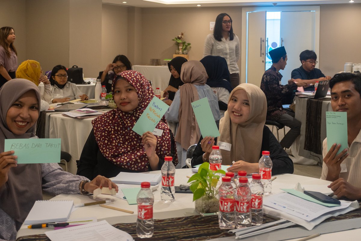 unescojakarta's tweet photo. 🎉 Wrapping Up in Yogyakarta! 🎉 UNESCO and @wikimediaid just completed the second training to fight mis/disinformation for the upcoming 2024 Regional Elections! 🗳️ Stay tuned for more updates as we continue building momentum across Indonesia! 💪 https://t.co/FryKecrGBz