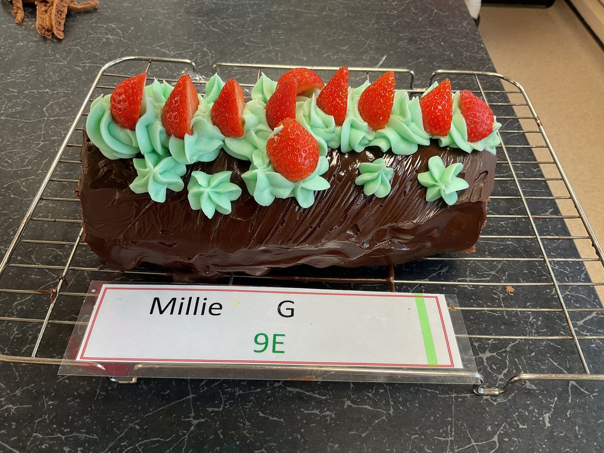 PipersSenior's tweet image. #PipersYear9 developing their practical skills #PipersInspire