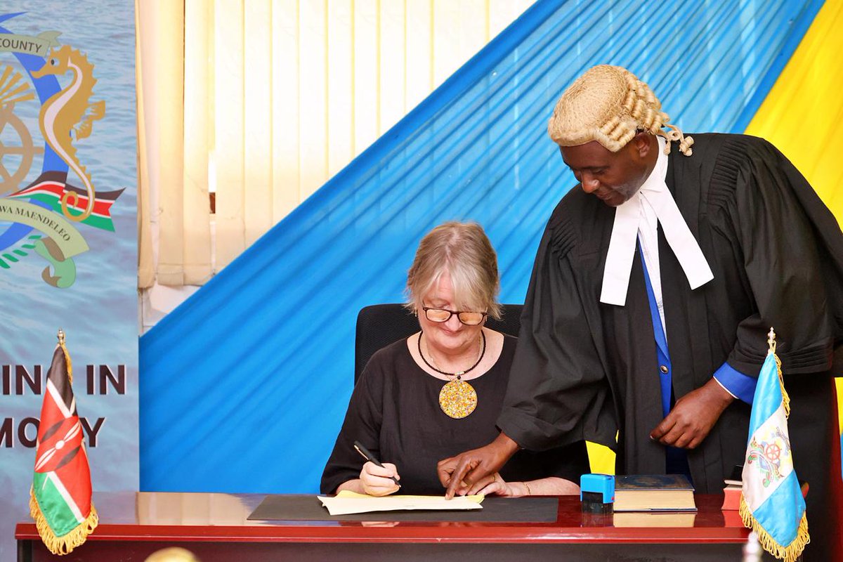 AKUCoEWCHEA's tweet photo. Our Director, Prof Marleen Temmerman @MamaDaktari, has been appointed as Chair of the Board of Directors of the Coast General Teaching &amp; Referral Hospital @CoastReferral, marking a significant step towards advancing healthcare at the region’s most critical health institution. https://t.co/s9BNBykxvh