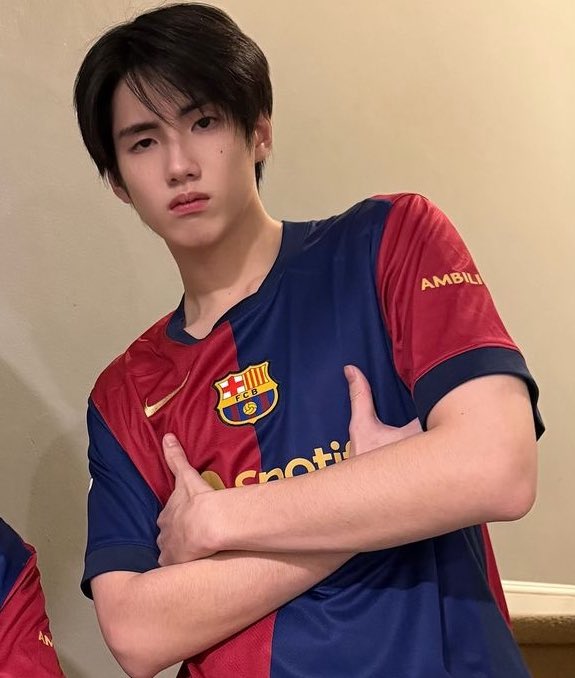 j - j (@sugarjxn) on Twitter photo 