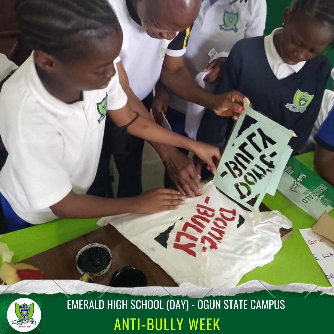 EmeraldSchools's tweet photo. Our pictures speak volumes- We say a Big No to Bullying in Emerald Schools.  

The students in their creative ways went all out to express themselves during the week, T-shirts were designed as well posters, write ups and poems were also written.

 #ThrowBackThursday https://t.co/sgvr4ONIh9