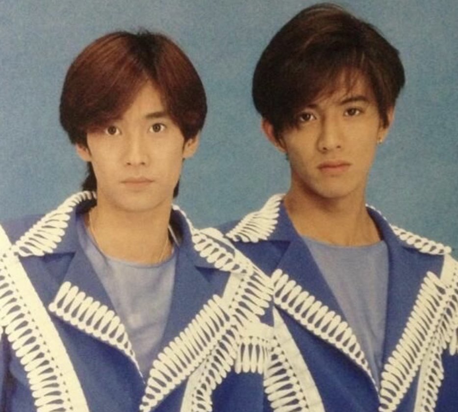 gmuqbya's tweet photo. 高校の同級生でそれぞれヤンキーとチーマーの派閥で対立してた2人が同じグループでデビューして国民的アイドルになるって何？漫画？ https://t.co/b7GVaYlLqQ