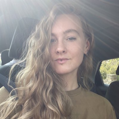 lisa_pitts's tweet photo. #NewProfilePic https://t.co/RK9zPljGph