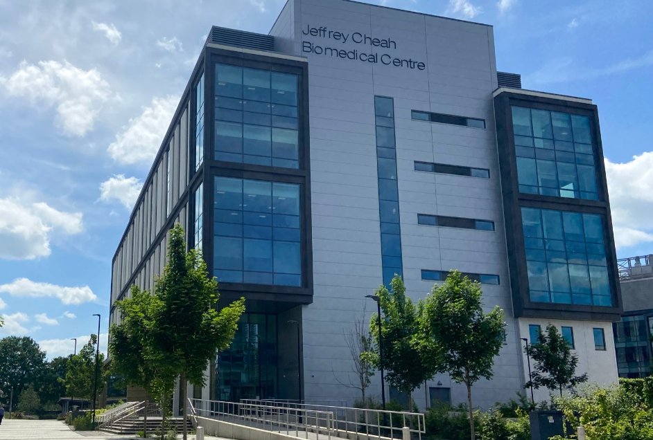 LabFXLtd's tweet image. Throwback Thursday. When LabFX Ltd secured the FF&amp;amp;E package from #KierConstructionMajorProjects for Project Capella at Cambridge University. An £89m new build project, over 7 floors, with a final package value of £1.35m. Now known as the Jeffrey Cheah Biomedical Centre.