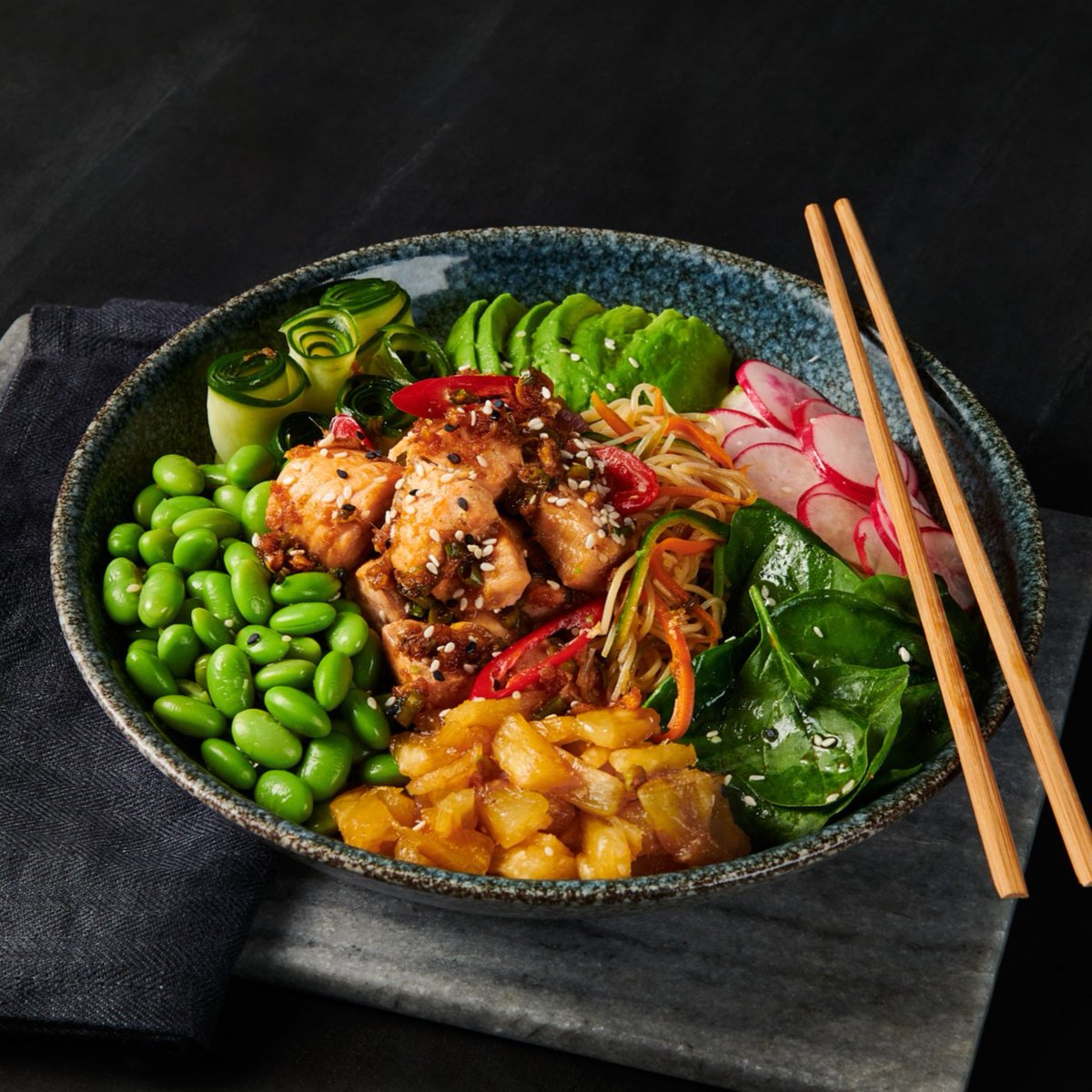 INTRODUCING PUTTSHACK POKÉ🍜 

As part of our new menu items, you can enjoy Salmon or Steak in a bowl filled with the freshest ingredients!
Check out the rest of our menu here: puttshack.com/uk/food-and-dr…